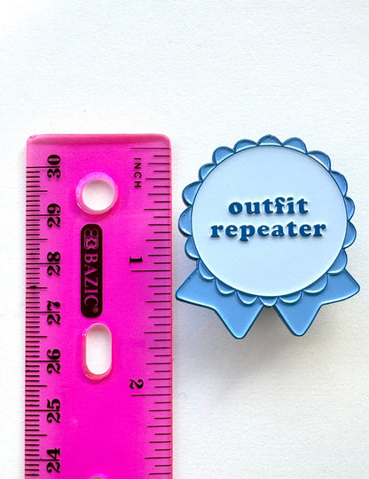 Outfit Repeater Award Enamel Pin
